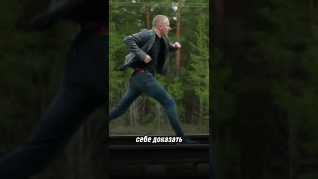 Диван и салат